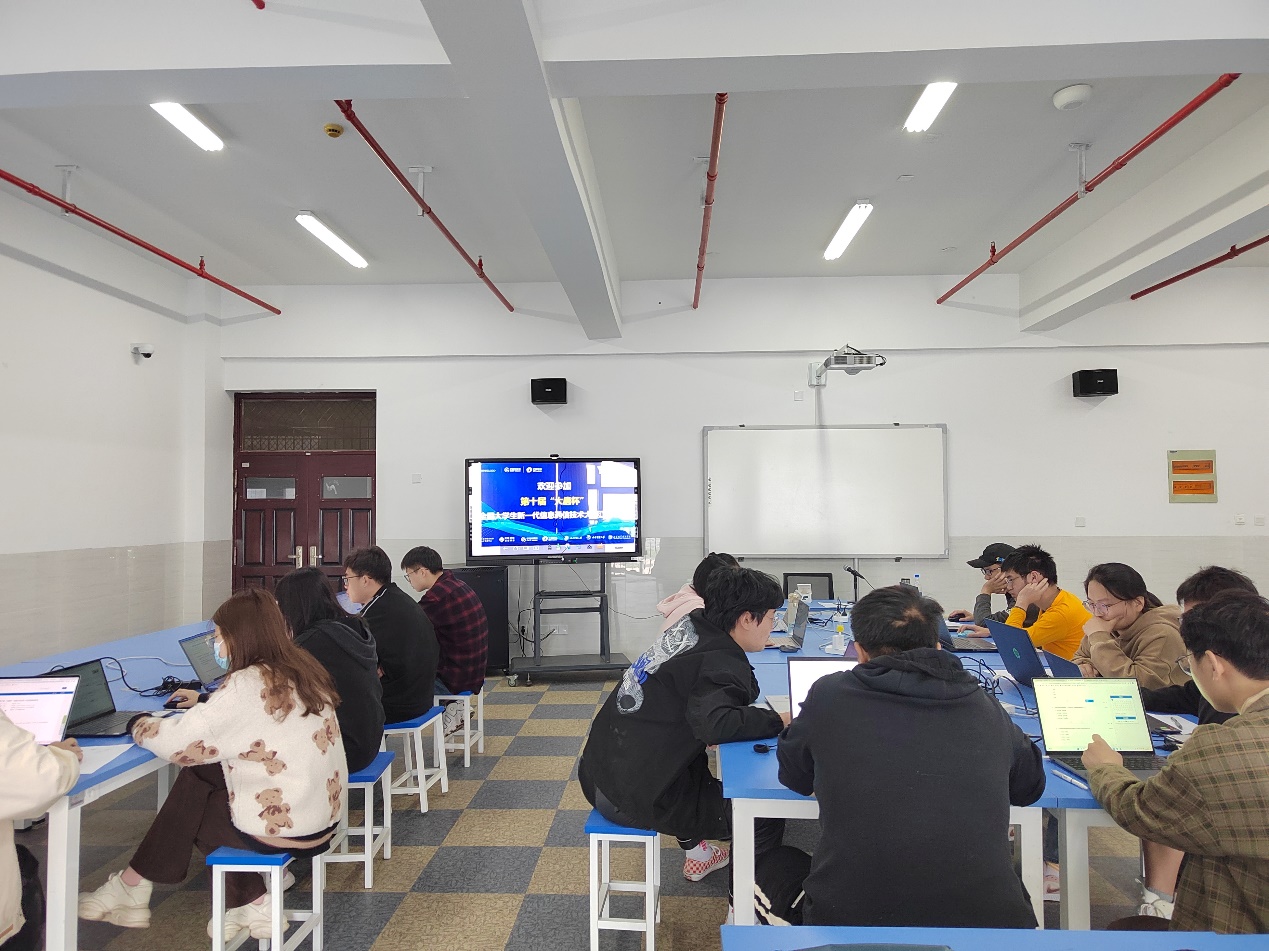 計(jì)算機(jī)與信息工程學(xué)院成功舉辦第十屆“大唐杯”全國大學(xué)生新一代信息通信技術(shù)大賽江蘇省賽區(qū)南通理工學(xué)院分賽點(diǎn)比賽